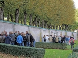 poul-klenz-larsen-marienlyst-slot-maaling-af-fugt-paa-muren-.jpg
